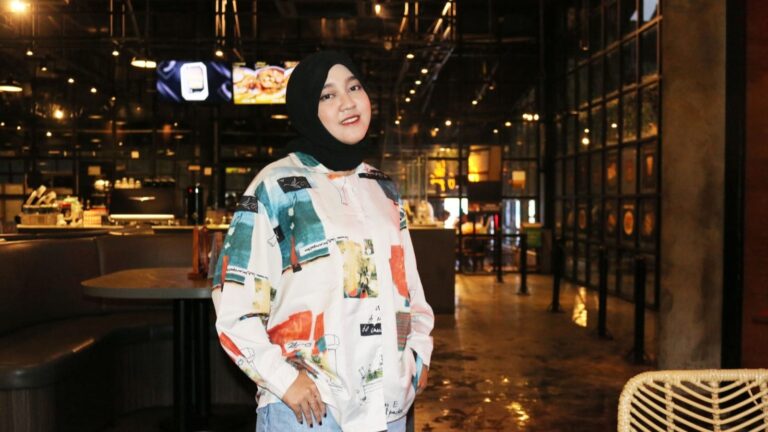 Dari Skripsi Yovie Widiyanto, Assalova Akan Siapkan Single lagu ke – 22