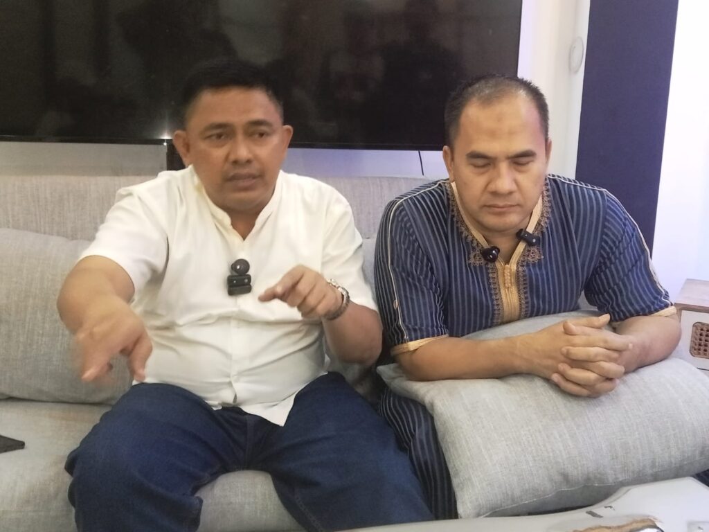 Hari Pertama Grand Opening Kerajaan Bakso Ala Cak Ofi Habis di Serbu Pengunjung