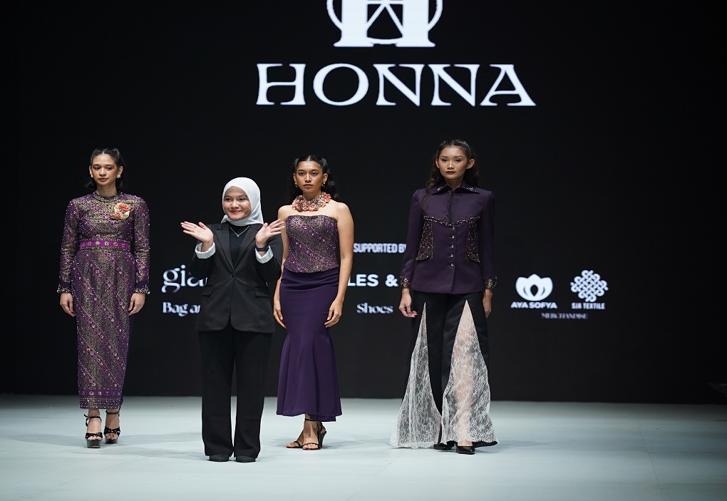 Burgo Indonesia Pamerkan Koleksi “Ti Voglio Bene” di PIFW 2025