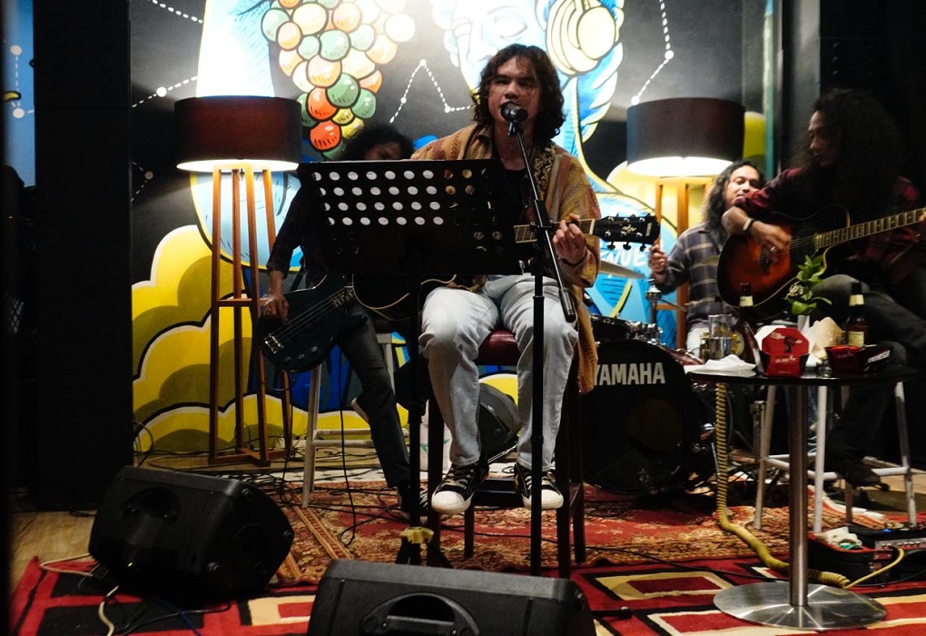 Rockafella’s Vol.15: Saat Musik 90-an Menjadi Terapi di Tengah Kota