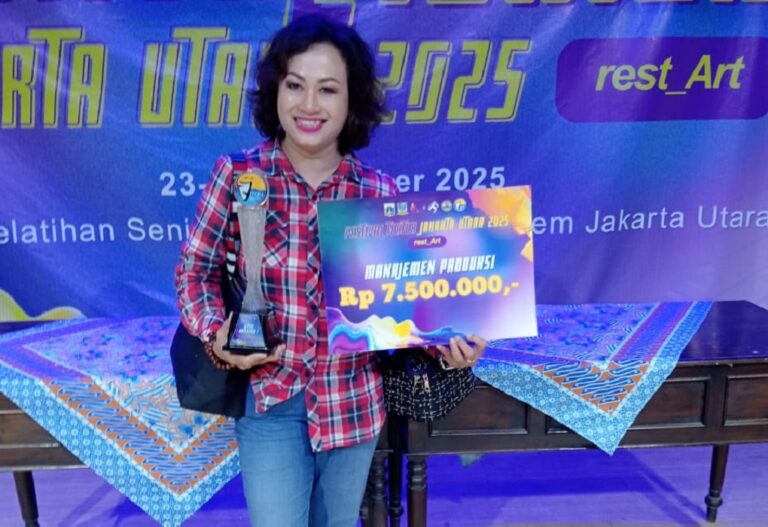 Vonny Sheila Dari Hits Dangdut Amboy Asyiknya ke Panggung Teater Jakarta Utara