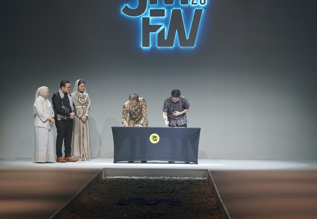 JMFW 2026 Tegaskan Indonesia Sebagai Pusat Modest Fashion Dunia