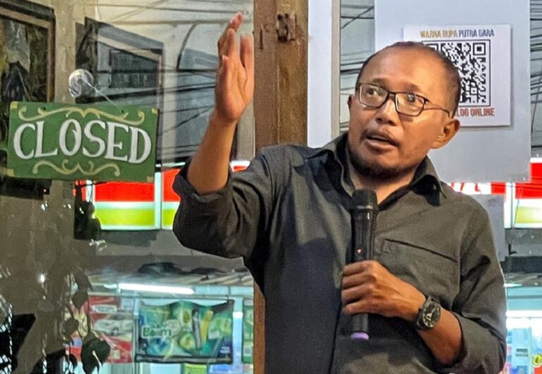 Putra Gara Pamerkan ‘Sisi Manis’ Kaum Marginal dalam Kontras Warna di Galeri Kopi Jaksel