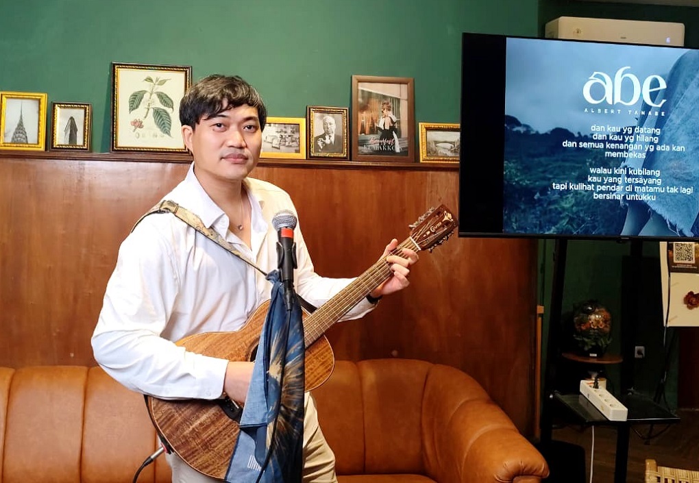 Albert Tanabe Rilis EP Pendar di Matamu, Kisah Patah Hati