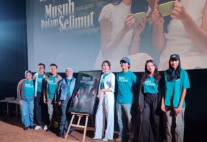 Trailer Musuh Dalam Selimut, Ancaman dari Sahabat Terdekat