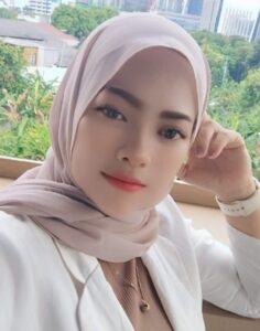 Sabiha Sjarief Sambut Ramadan Lewat Aksi Berbagi Takjil