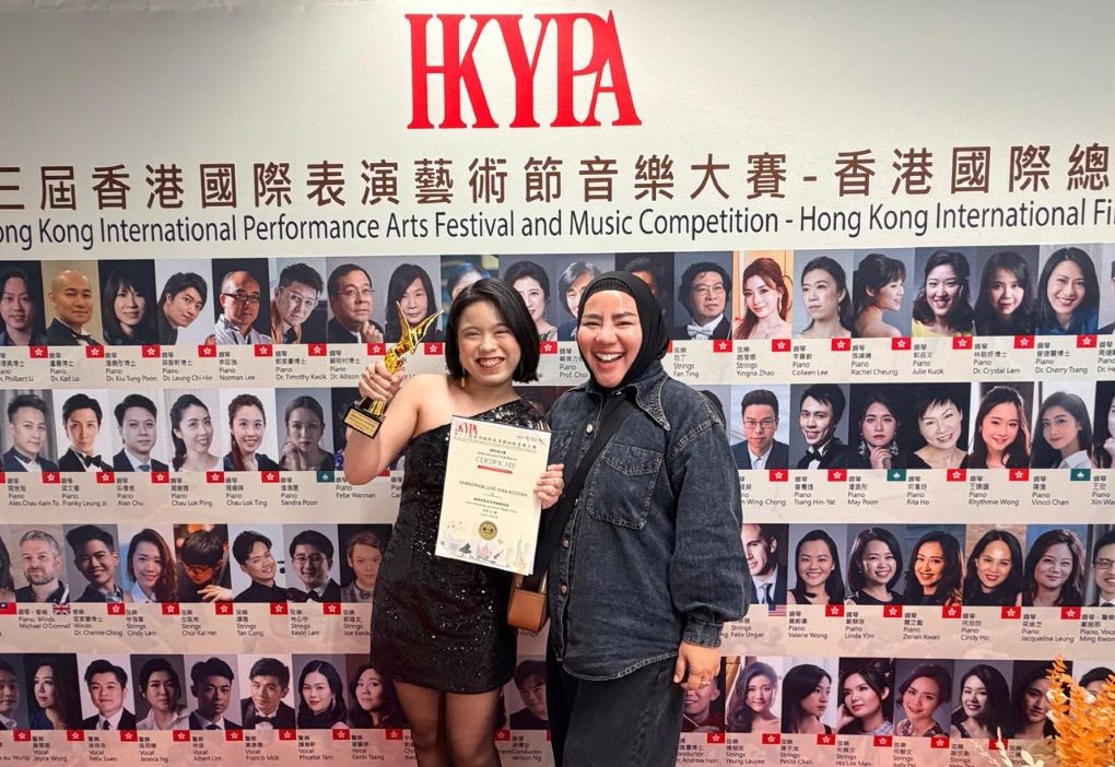 Khanzania Ulya Juara 1 Festival Seni Internasional Hong Kon