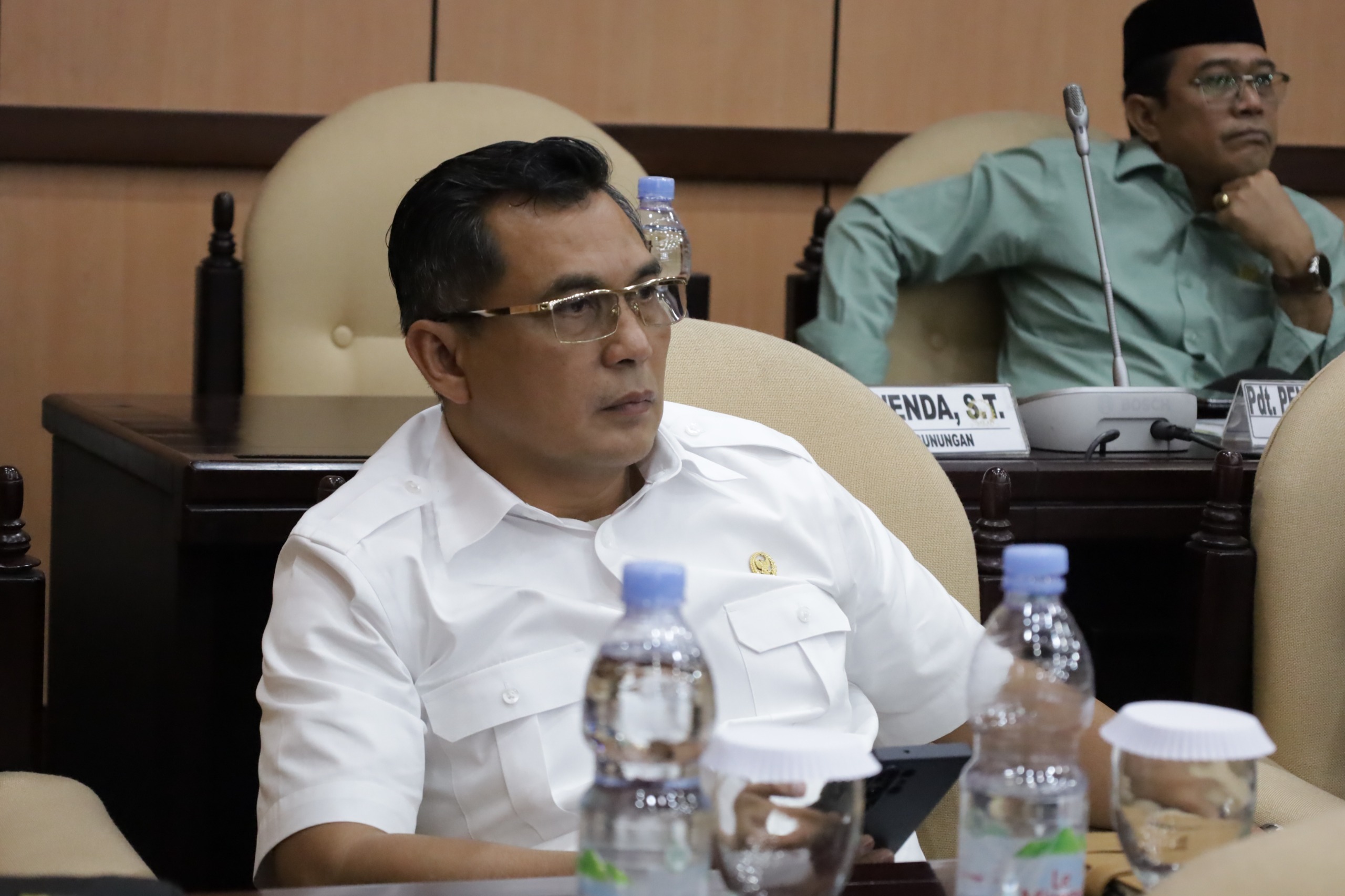 Bang Azran Nyatakan Prihatin Atas Dugaan Pemaksaan Pengunduran Diri Ratusan Buruh PT Amos Indah Indonesia, THR Hak Normatif Pekerja