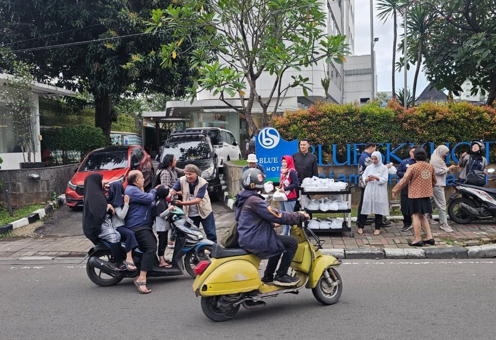 Ramadan di Blue Sky Petamburan, Berbagi Takjil & Kuliner