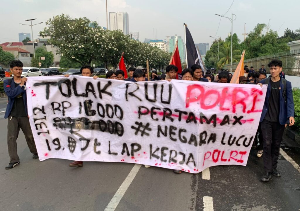 Mahasiswa USM Demo Soroti Demokrasi dan Kebijakan Ekonomi