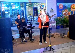 Tantri Kay dan Jho End Friend Meriahkan Malam Musik Jakarta