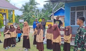 Satgas TMMD Tanamkan Wawasan Kebangsaan Melalui Pelatihan PBB di SDN Umbele