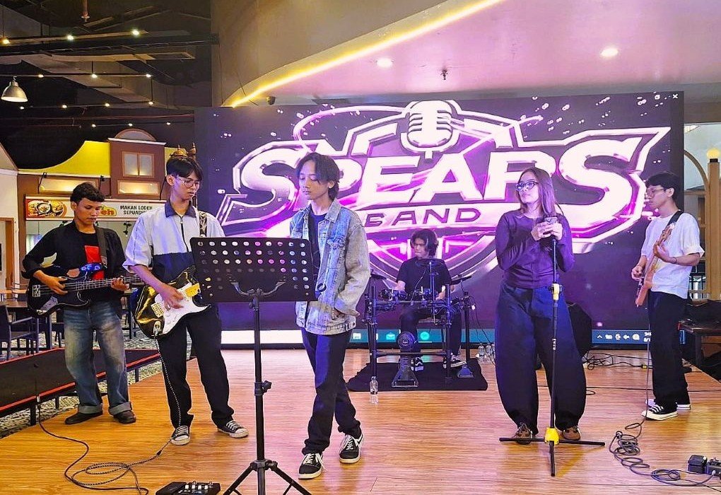 SPEARS Band Bersinar di Sound Of Campus Bekasi 2026 
